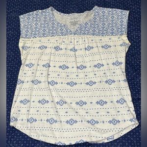 Sonoma White Shirt with Blue Pattern